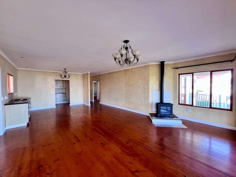 4 Bedroom Property for Sale in Herolds Bay Western Cape